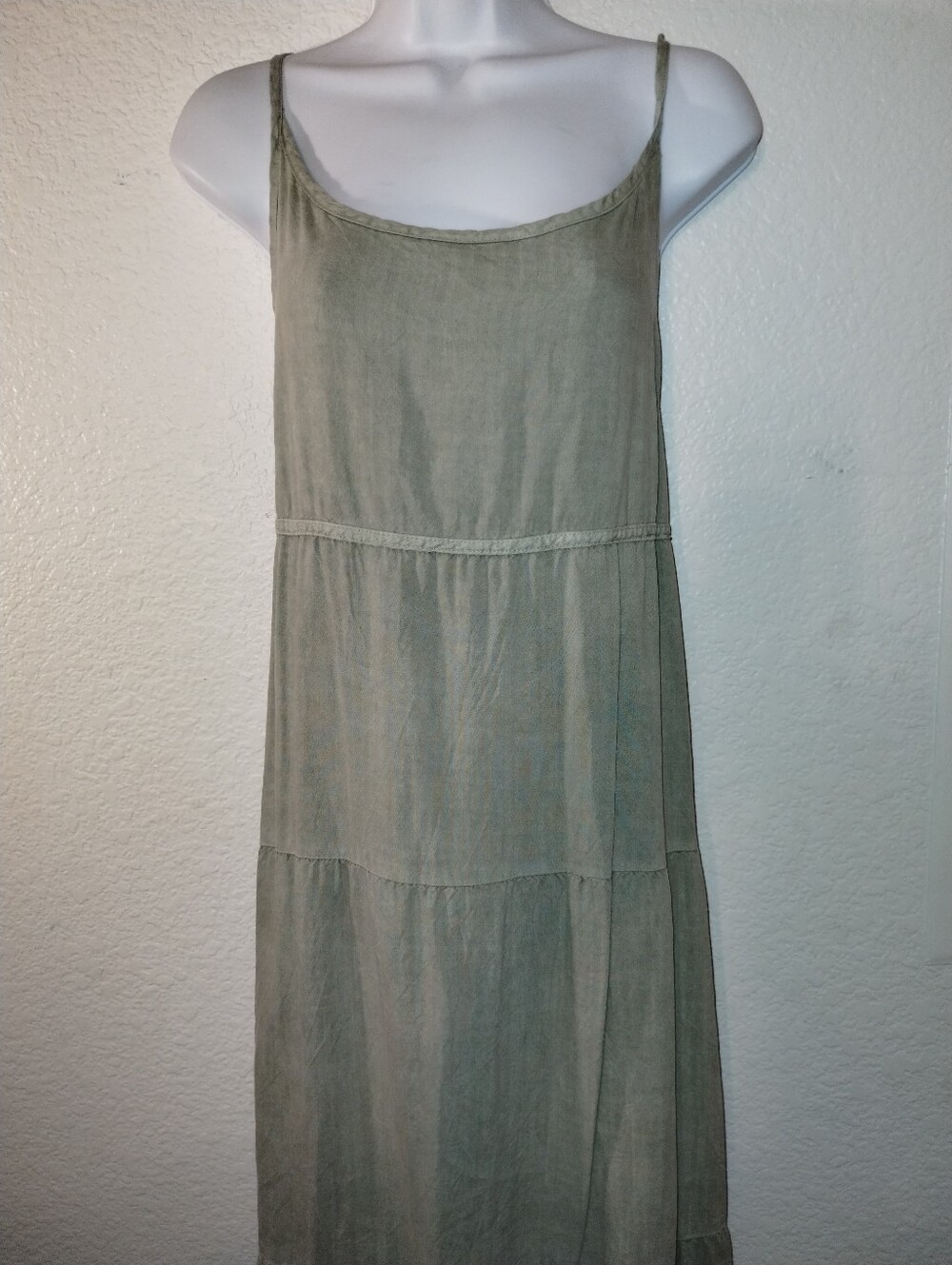 Cloth & Stone x Anthropologie Dress Soft Sage Green Tiered Tie Back Size Large